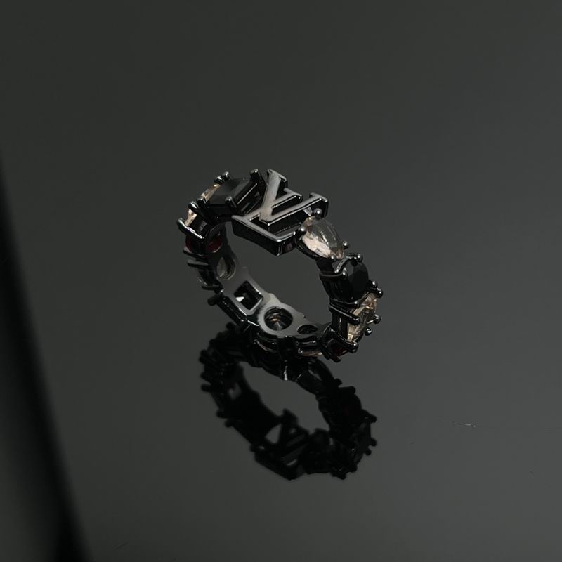 LV Ring 03lyr81
